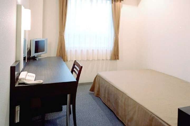 Room 3 of 11