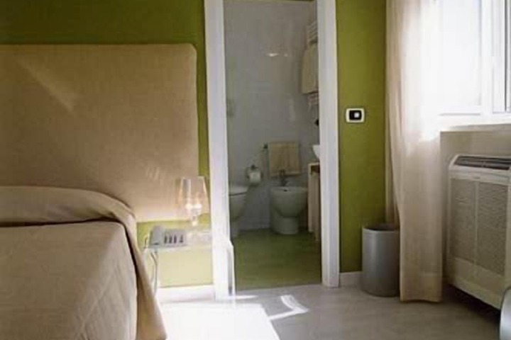 Room 22 of 85