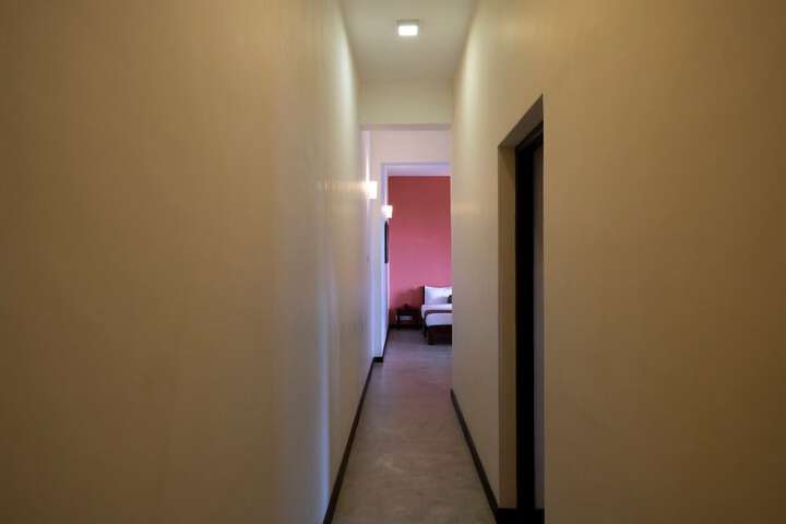 Room 4 of 74