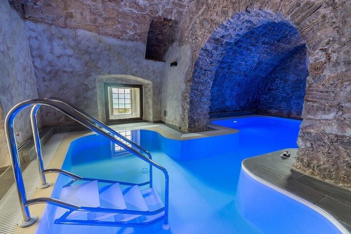 Pool 26 of 62