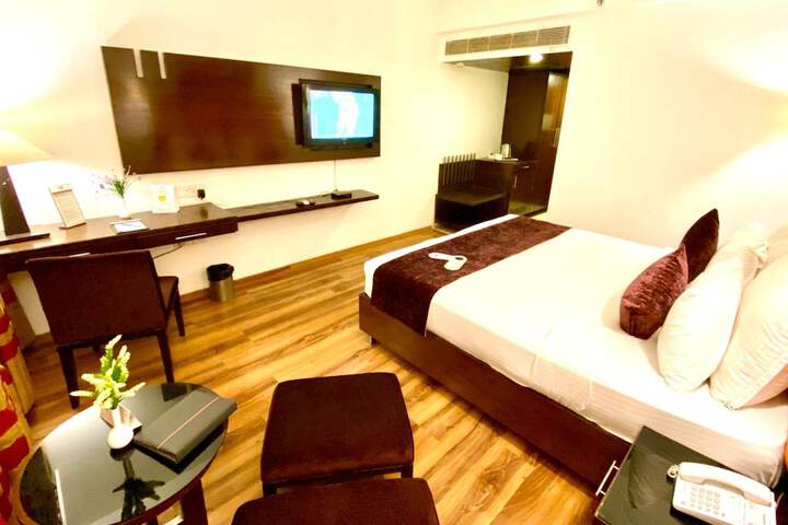 Room 15 of 59