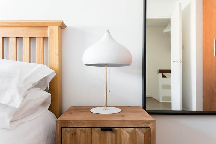 Room 15 of 33