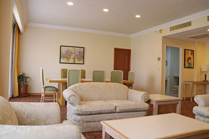 Room 8 of 59