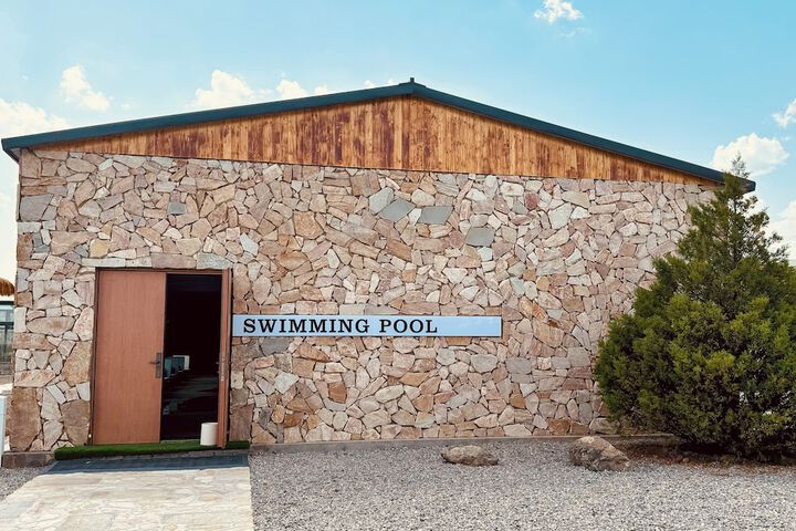 Pool 27 of 83