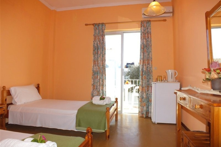 Room 3 of 6