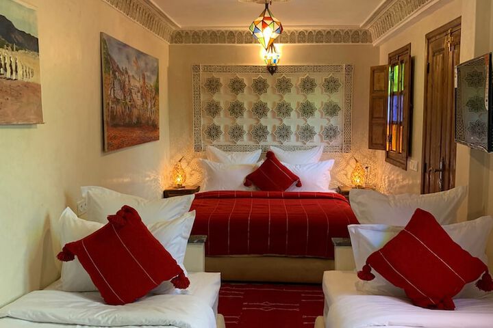 Room 21 of 62