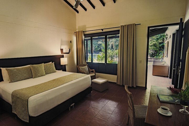 Room 3 of 44