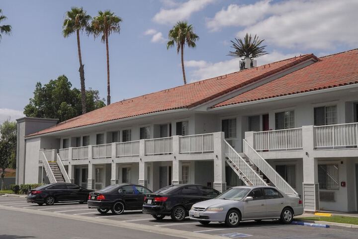 Hotel Entry