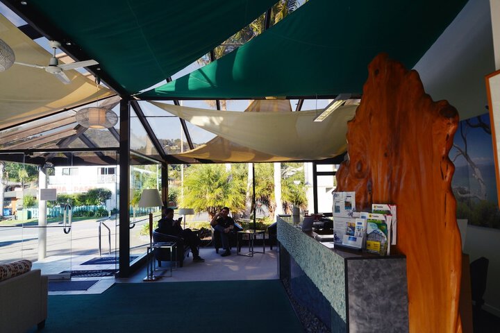Entrance & Lobby