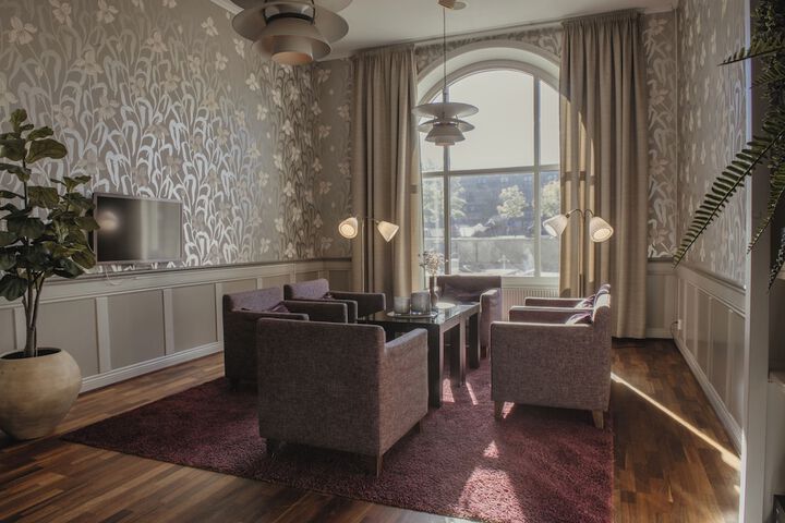 Hotel Interior 23 of 184