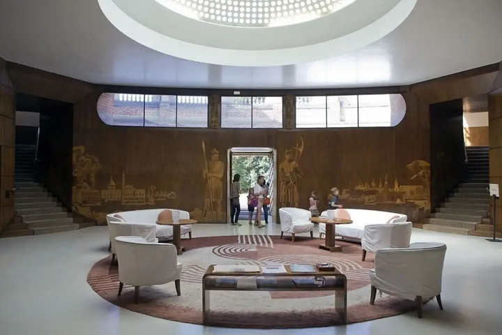 Hotel Interior 2 of 14