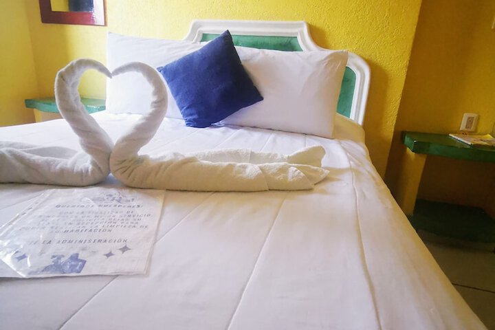 Room 8 of 14