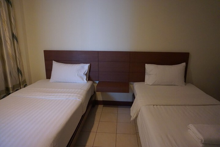Room 8 of 46