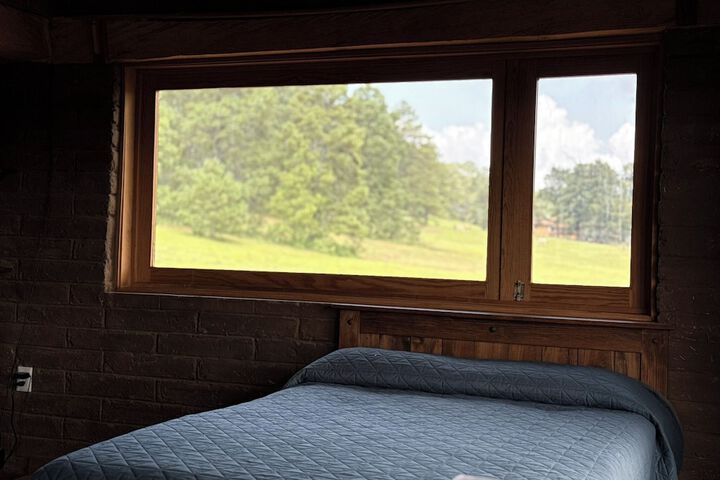 Room 40 of 220