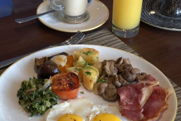 Breakfast/Coffee Service 164 of 309