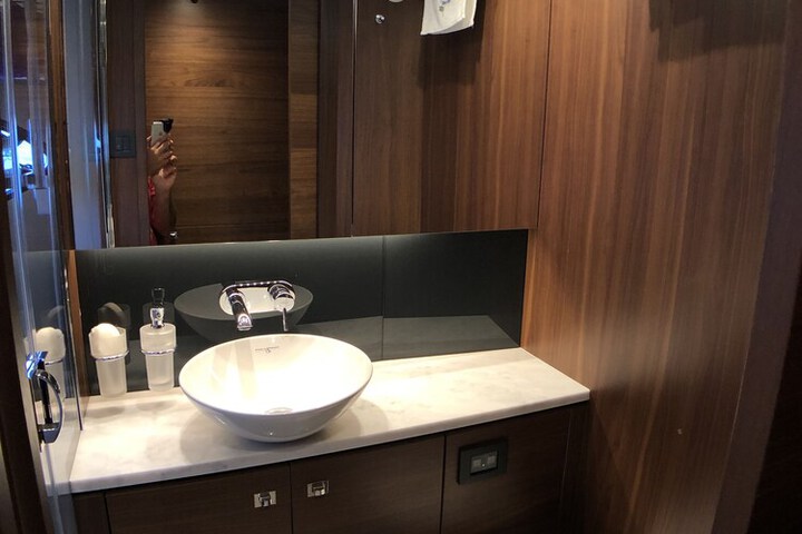 Room 12 of 19