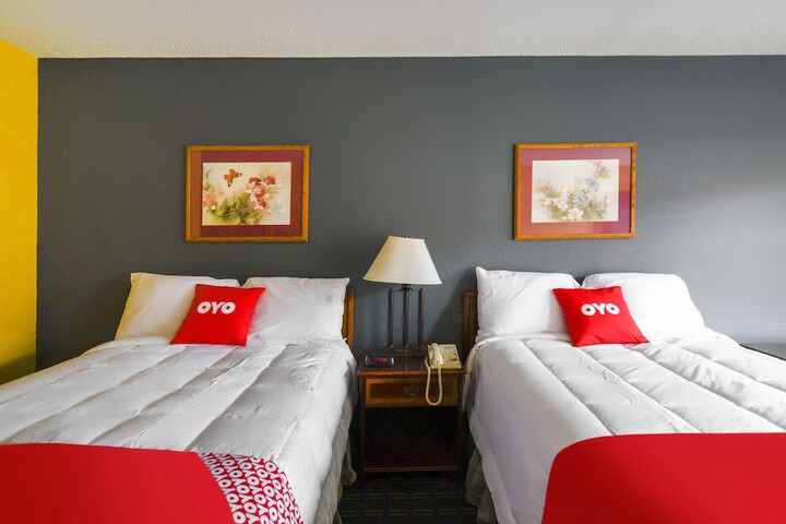 2 Double Beds (4 of 10)
