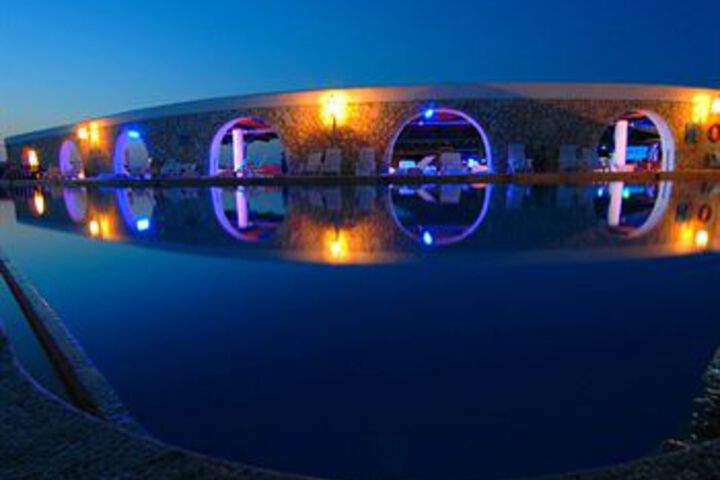 Pool Hotel