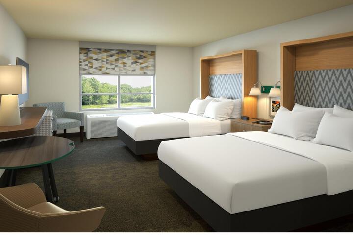 2 Queen Beds (1 of 10)