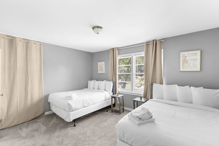 Room 4 of 41