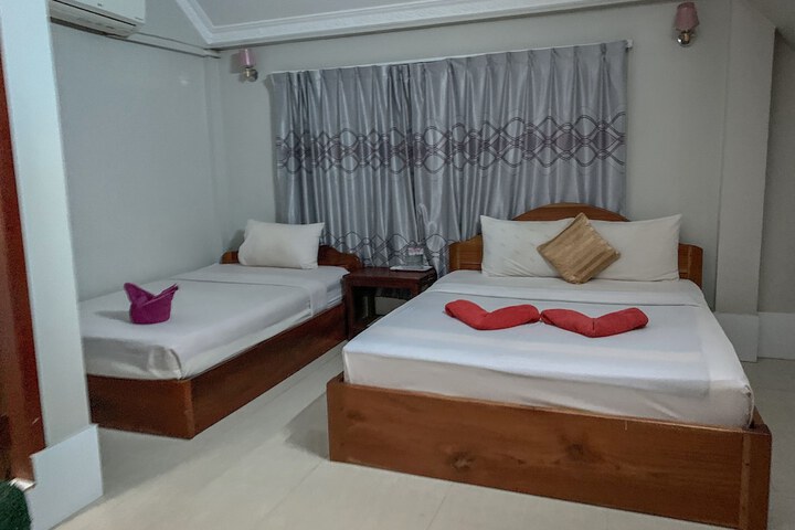 Room 15 of 28
