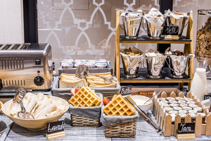 Breakfast/Coffee Service 95 of 129