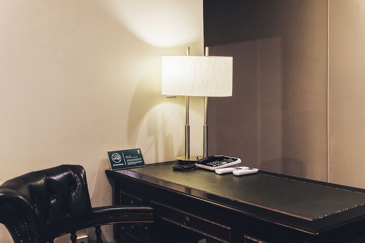 Room 30 of 64