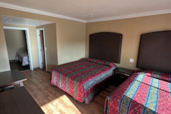 Room 64 of 126
