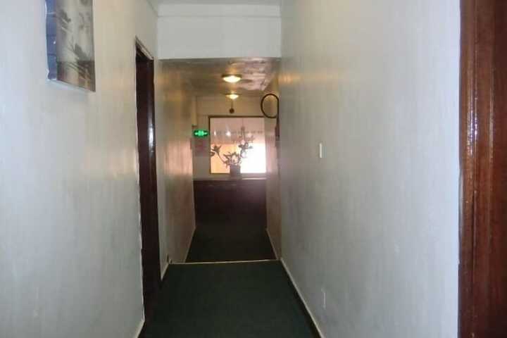 Ballroom/Hall 42 of 56