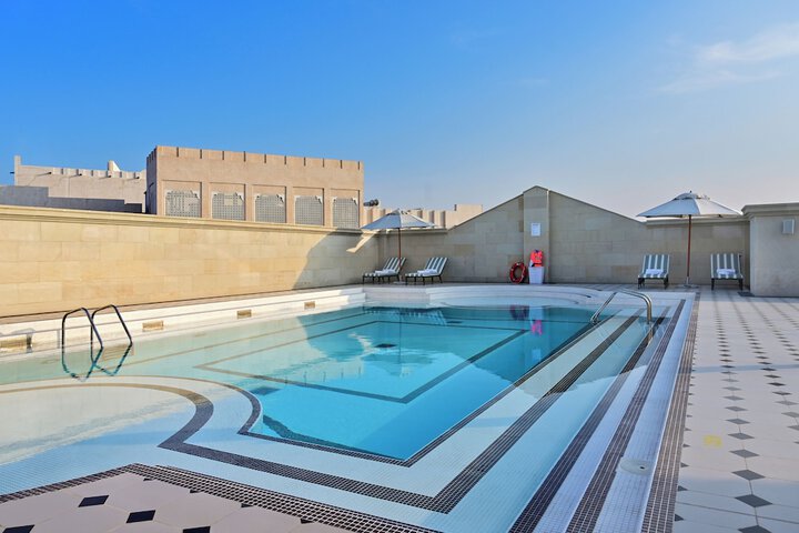 Pool 33 of 42