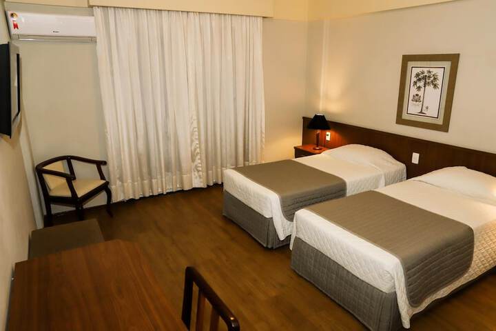 Room 5 of 41
