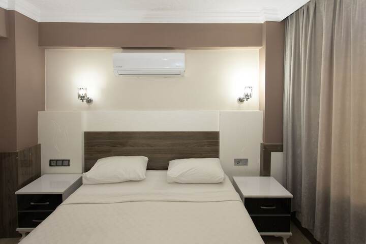 Room 21 of 53