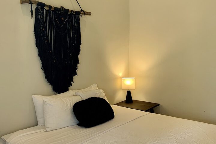 Room 17 of 161