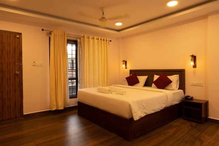 Room 15 of 50
