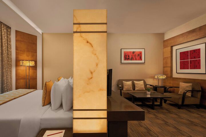 Room 30 of 74