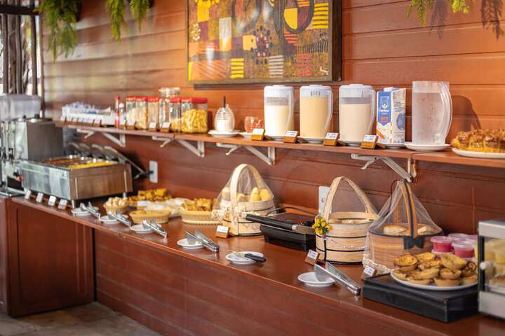 Breakfast/Coffee Service 59 of 75