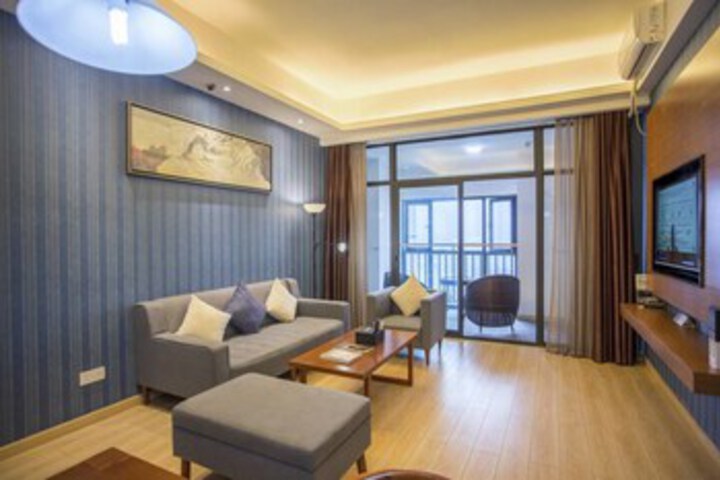Room 52 of 70