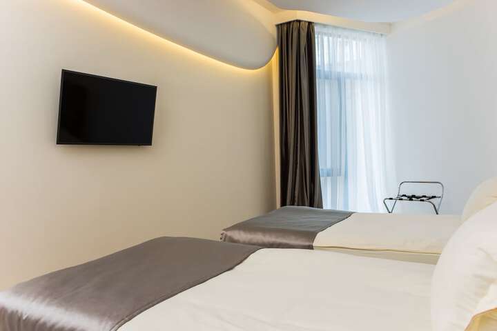 Room 16 of 61