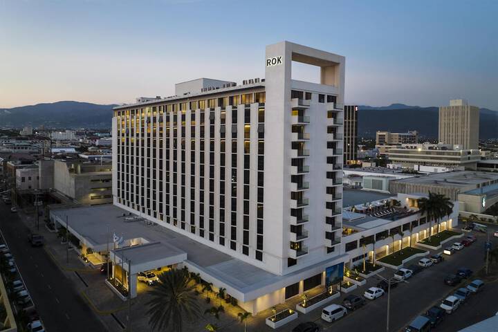 Hotel 96 of 104