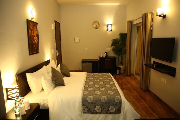 Room 15 of 87