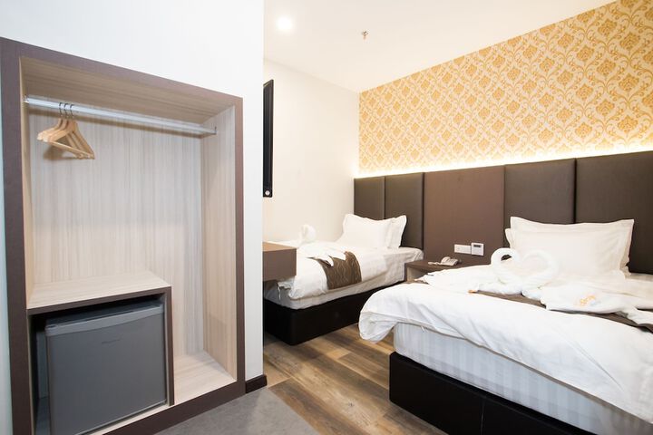 Room 19 of 52