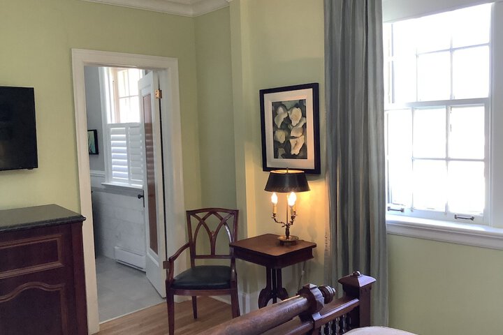 Manoir Chamberland (Adults Only No Pets)