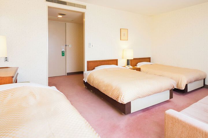 Room 12 of 29