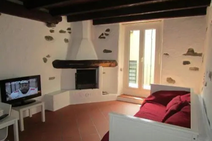 Room 3 of 15