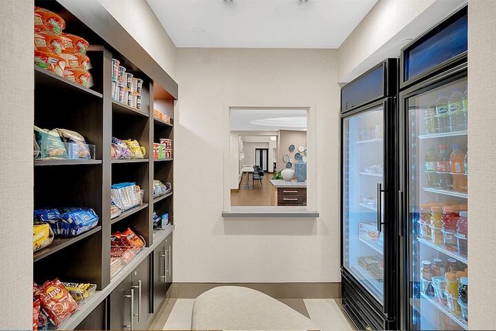 Snack bar