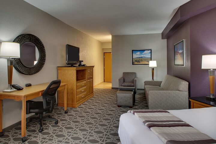 Room 21 of 77
