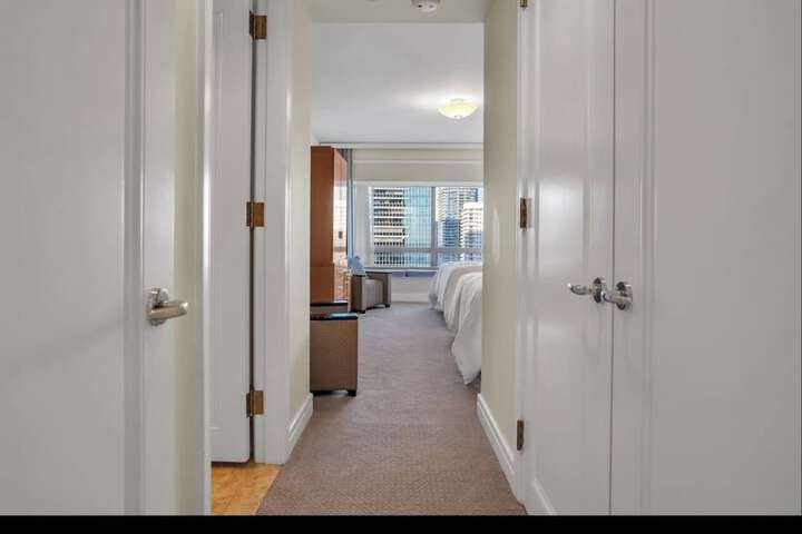Room 5 of 16