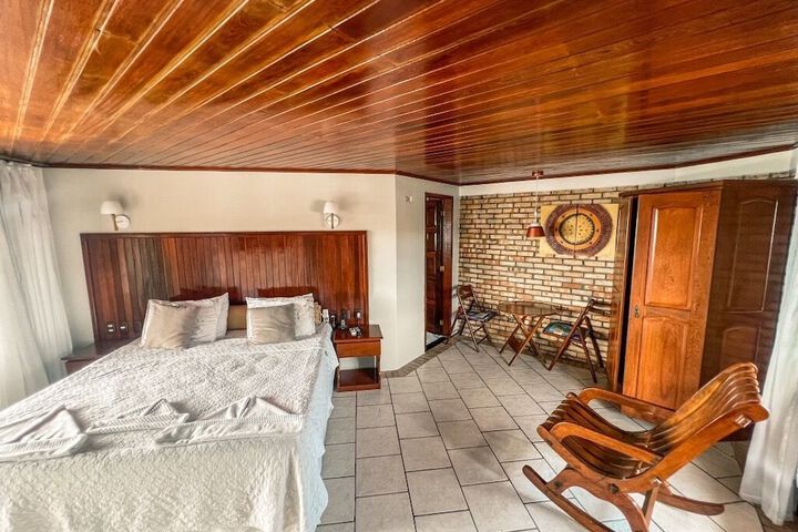 Room 16 of 49