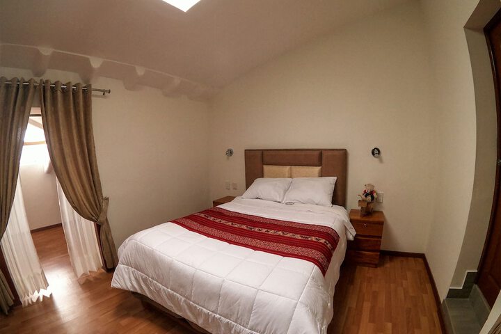 Room 9 of 182