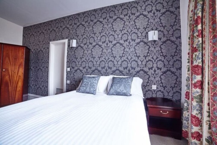 Room 21 of 72